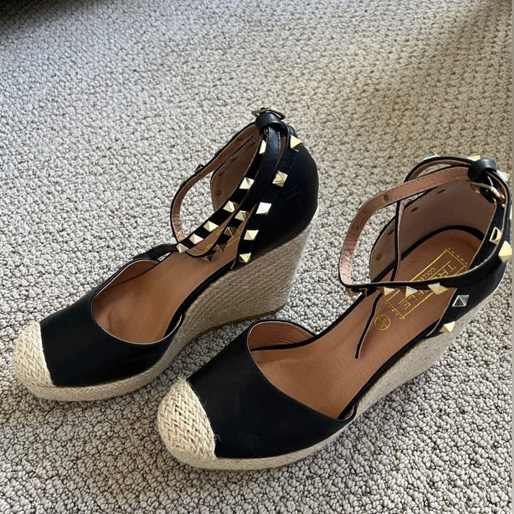 Truffle collection Studded Ankle strap espadrilles